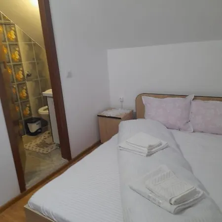 Casa Romanita Valeni (Maramures)